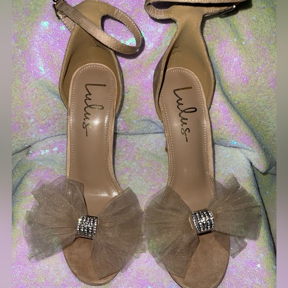 Heels - Picture 2 of 6